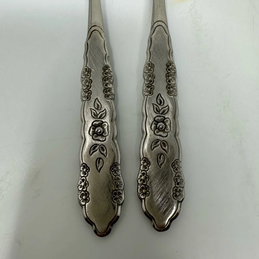 Oneida FIRST ROSE JILLIAN Stainless Flatware Silverware 7 Salad Forks
